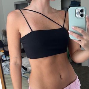 Cropped black top